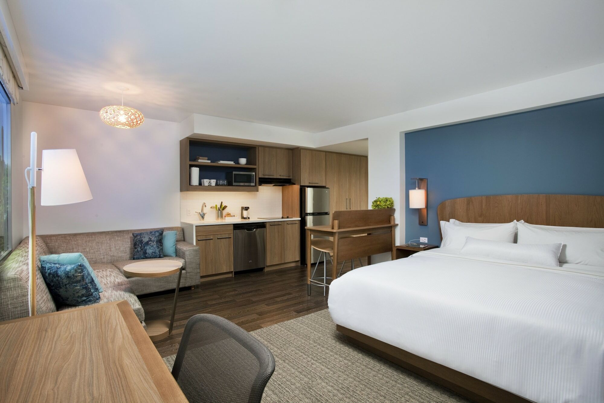 Element Edmonton West Hotel Kültér fotó